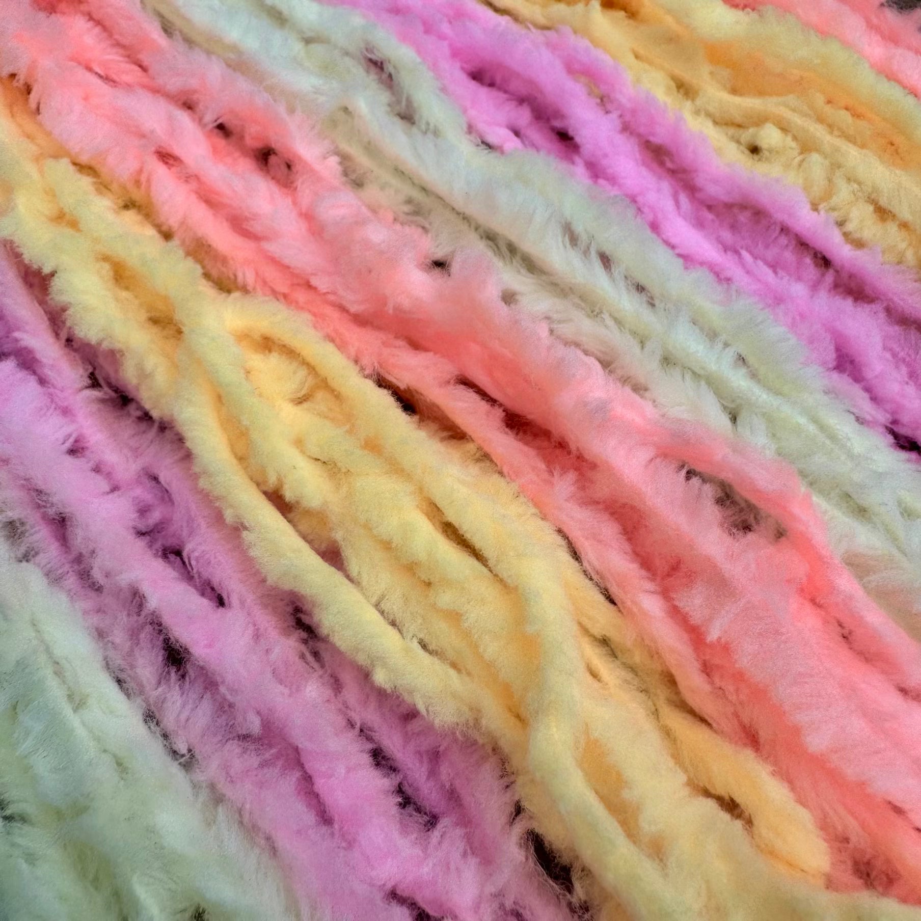 Upavon Super Soft Egg Chenille