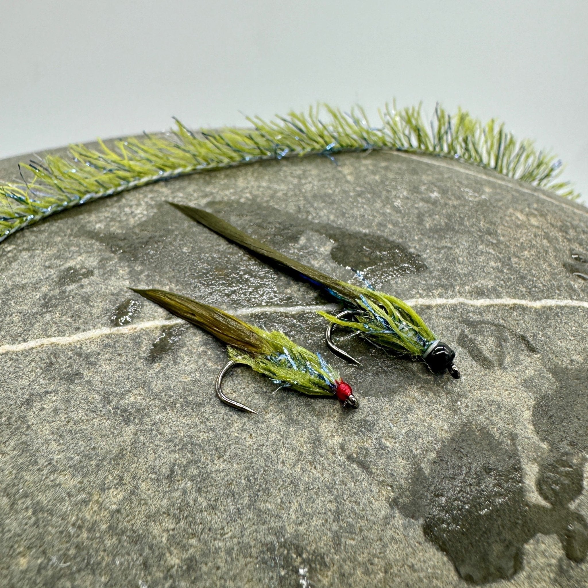 Upavon Electric Blue Flash Damsel Straggle Hackle